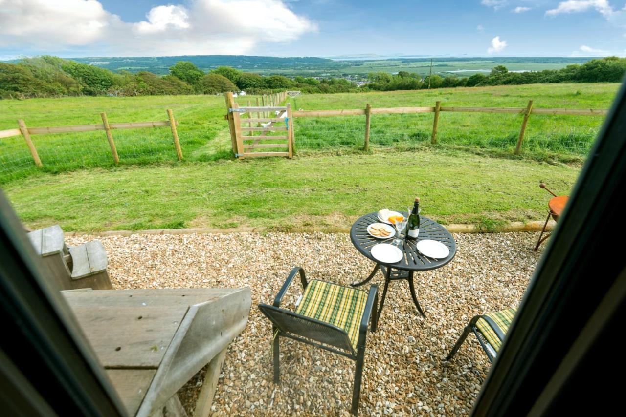 The Big Cwtch Shepherd'S Hut Kidwelly المظهر الخارجي الصورة